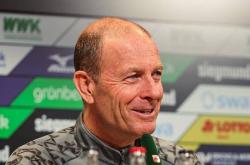 -包含奥格斯堡队长受伤,或将缺席下一场比赛的词条