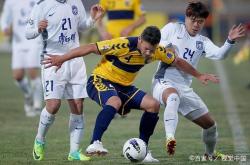 LOL赛事-天津泰达主场惨败,河南建业-横扫的简单介绍