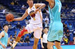 LOL决赛-南部球队稳住阵脚,取得胜利收官