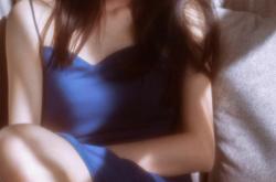 英雄联盟总决赛赛程-引擎轰鸣与绝杀回响，F1新赛季揭幕战与开拓者加时取胜的双重震撼