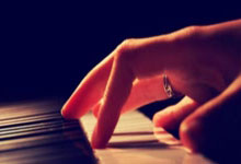 拜仁封神夜!数据铁幕锁死姆巴佩,欧冠登顶的终极密码