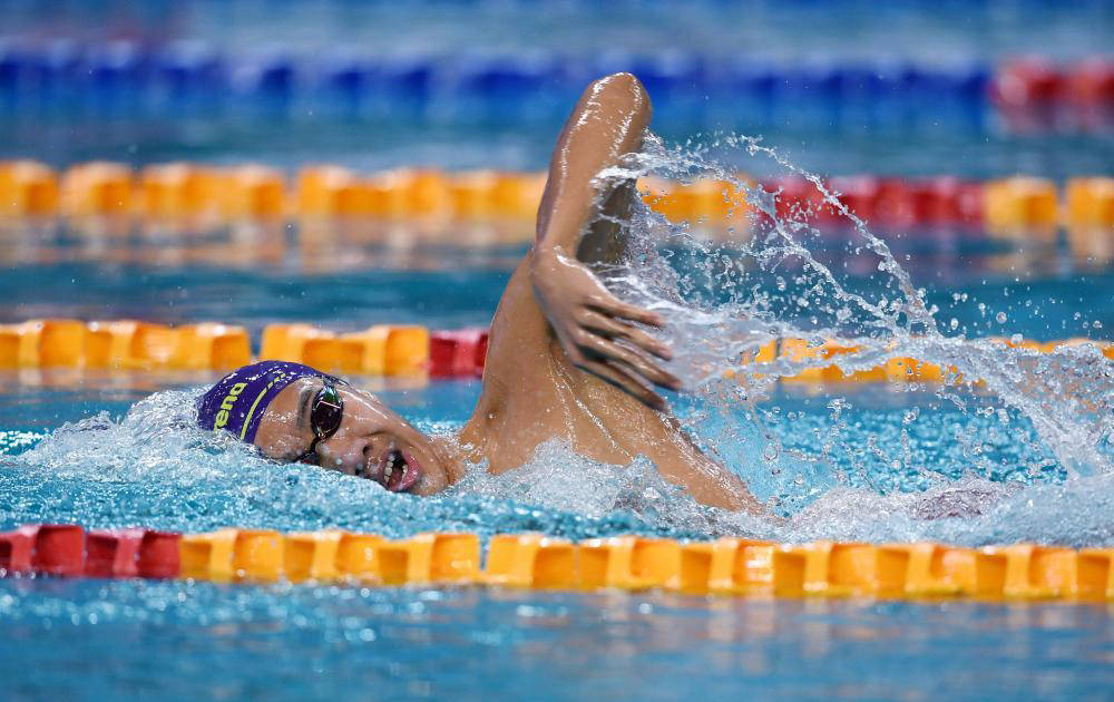 加拿大游泳选手在自由泳比赛中刷新纪录 加拿大游泳选手在自由泳比赛中刷新纪录