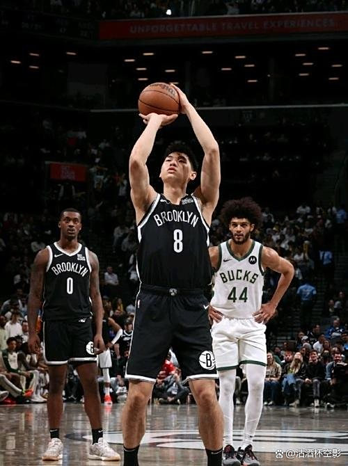 篮网客场力克奇才,终结两连败 篮网客场力克奇才,终结两连败