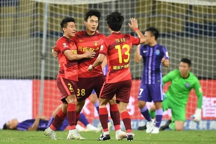 关于山东大胜福建,毫无悬念地保持领先的信息 关于山东大胜福建,毫无悬念地保持领先的信息