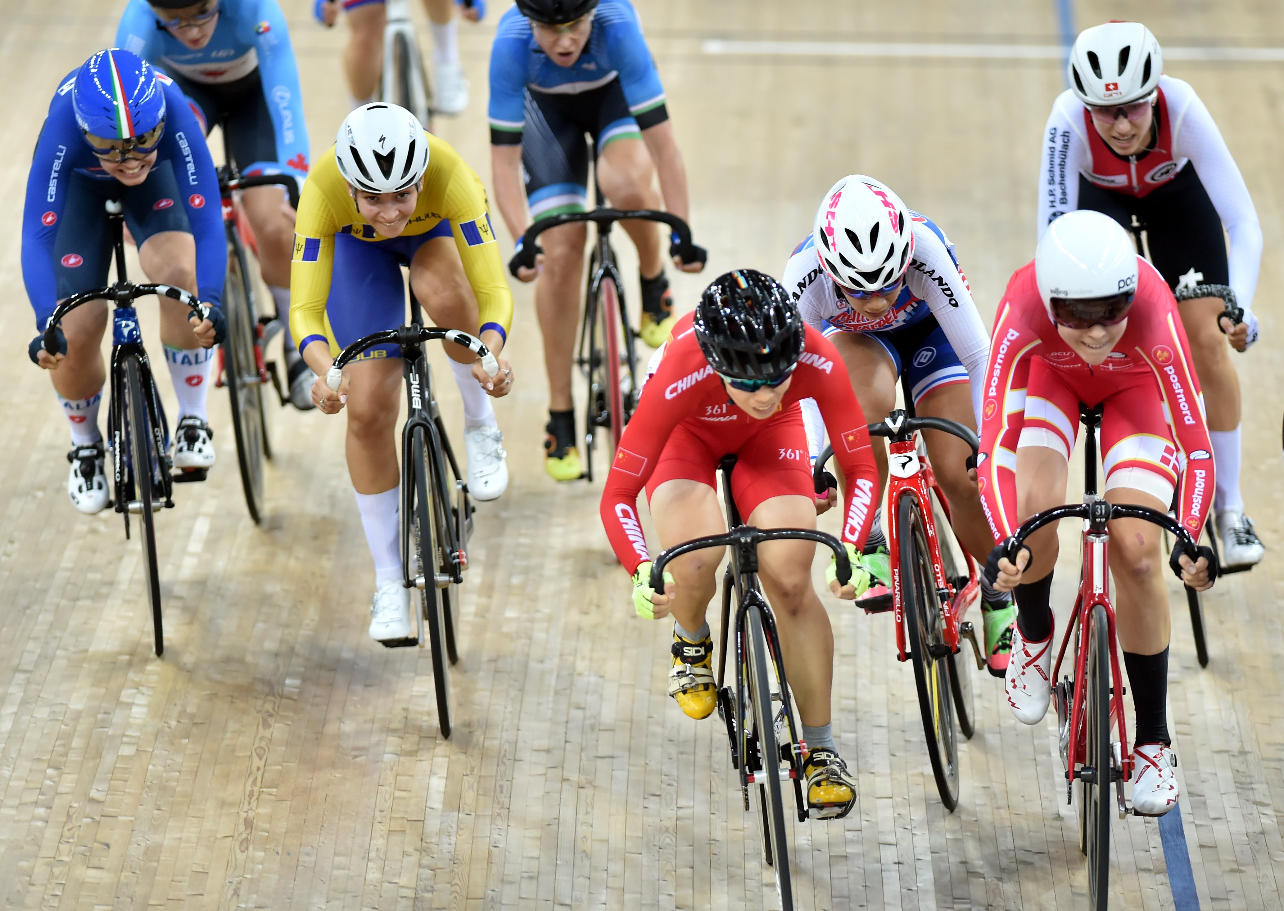 自行车场地赛事精彩纷呈选手表现出色的简单介绍 自行车场地赛事精彩纷呈选手表现出色的简单介绍