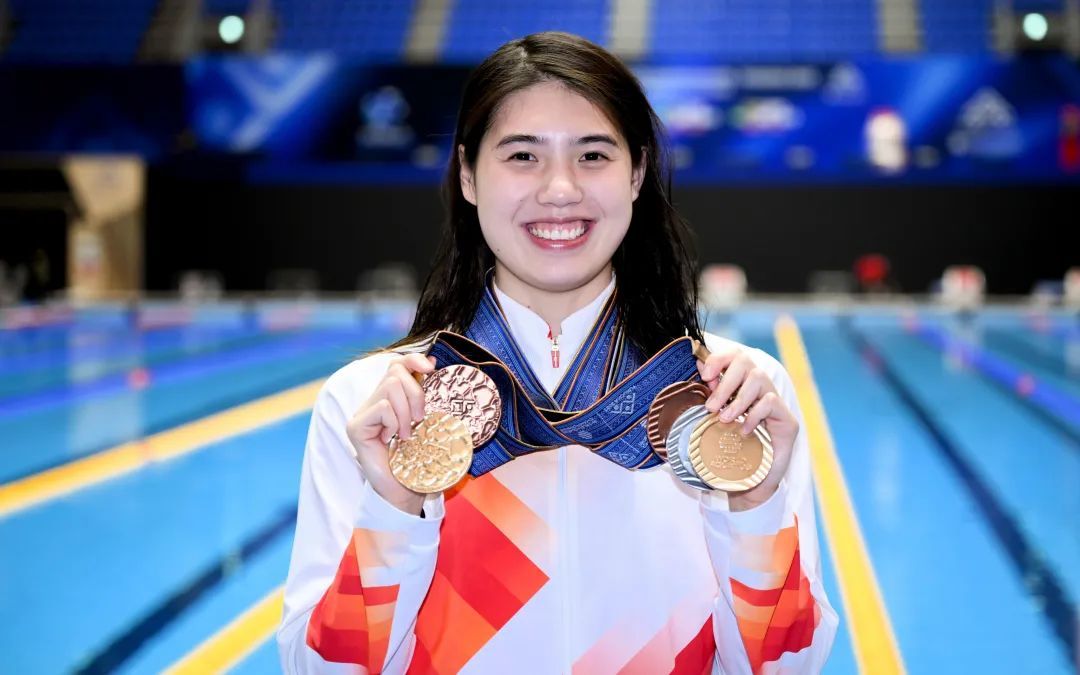 泰国游泳选手获得佳绩，获得奖牌