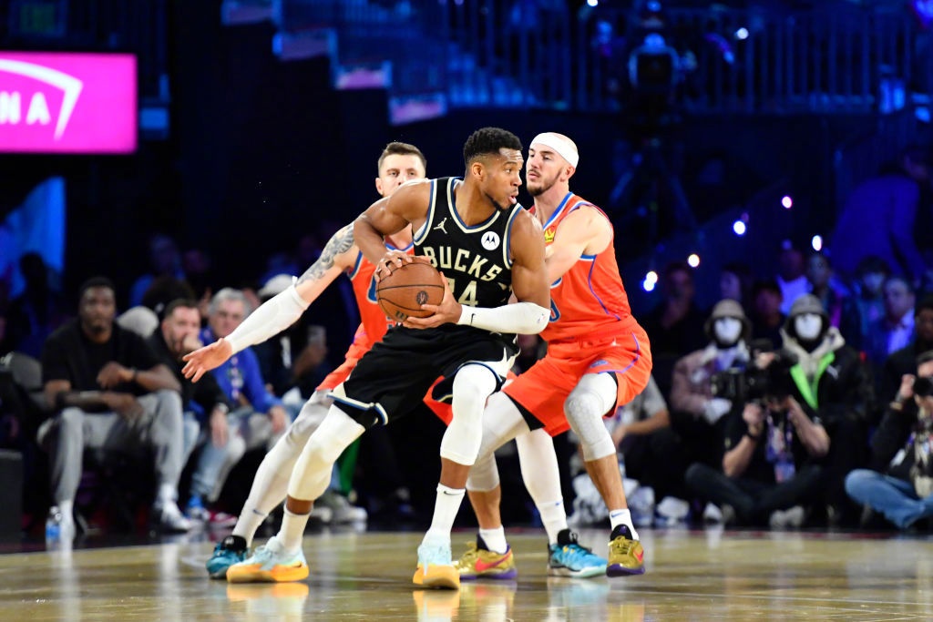 爵士绝杀雄鹿，恩比德关键制胜