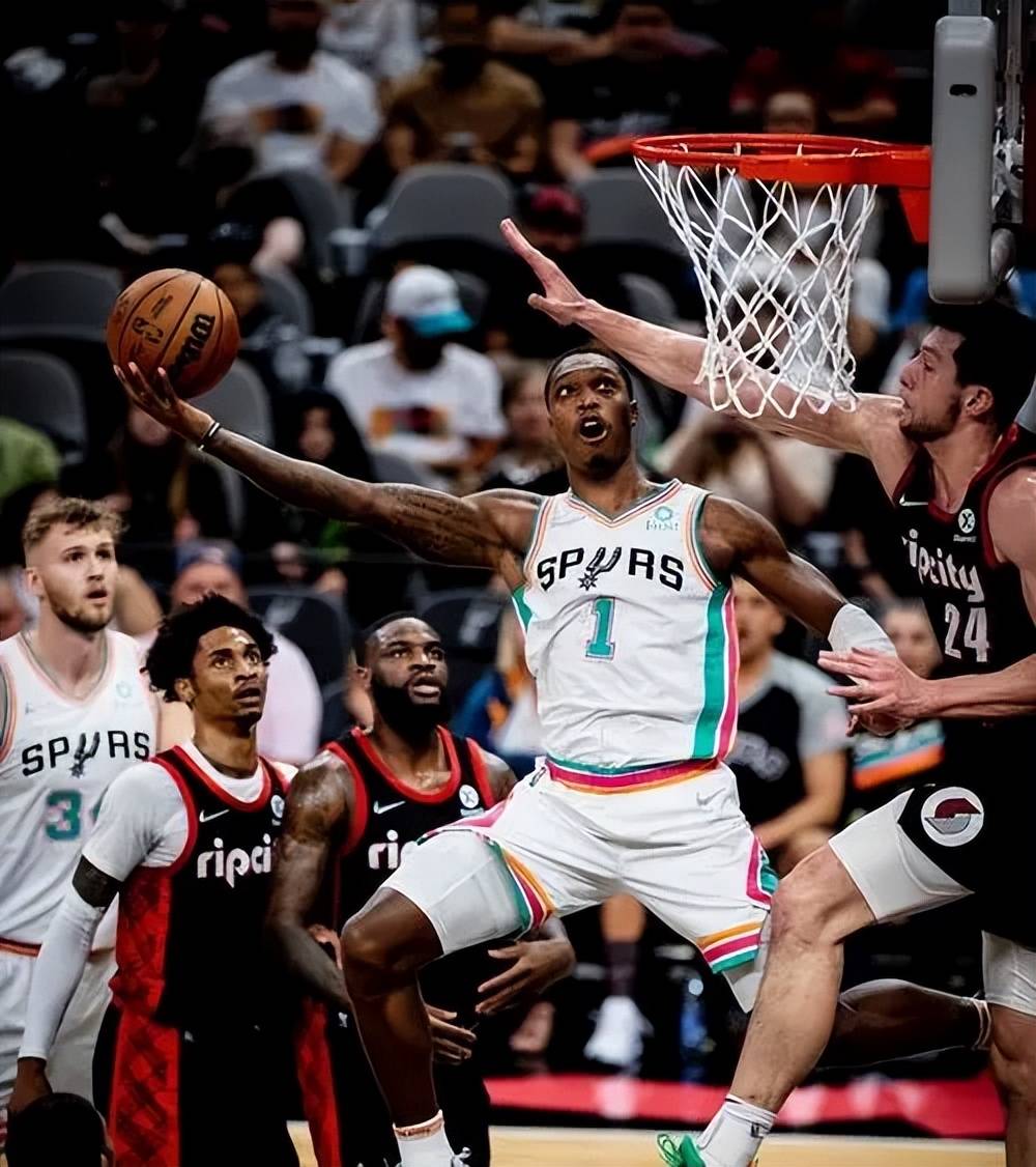 广东雄鹿再胜江苏,战绩卓越的简单介绍 广东雄鹿再胜江苏,战绩卓越的简单介绍