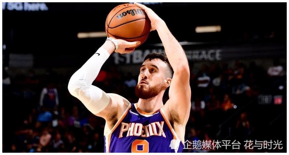 深圳队完胜广东队，克莱刷新纪录