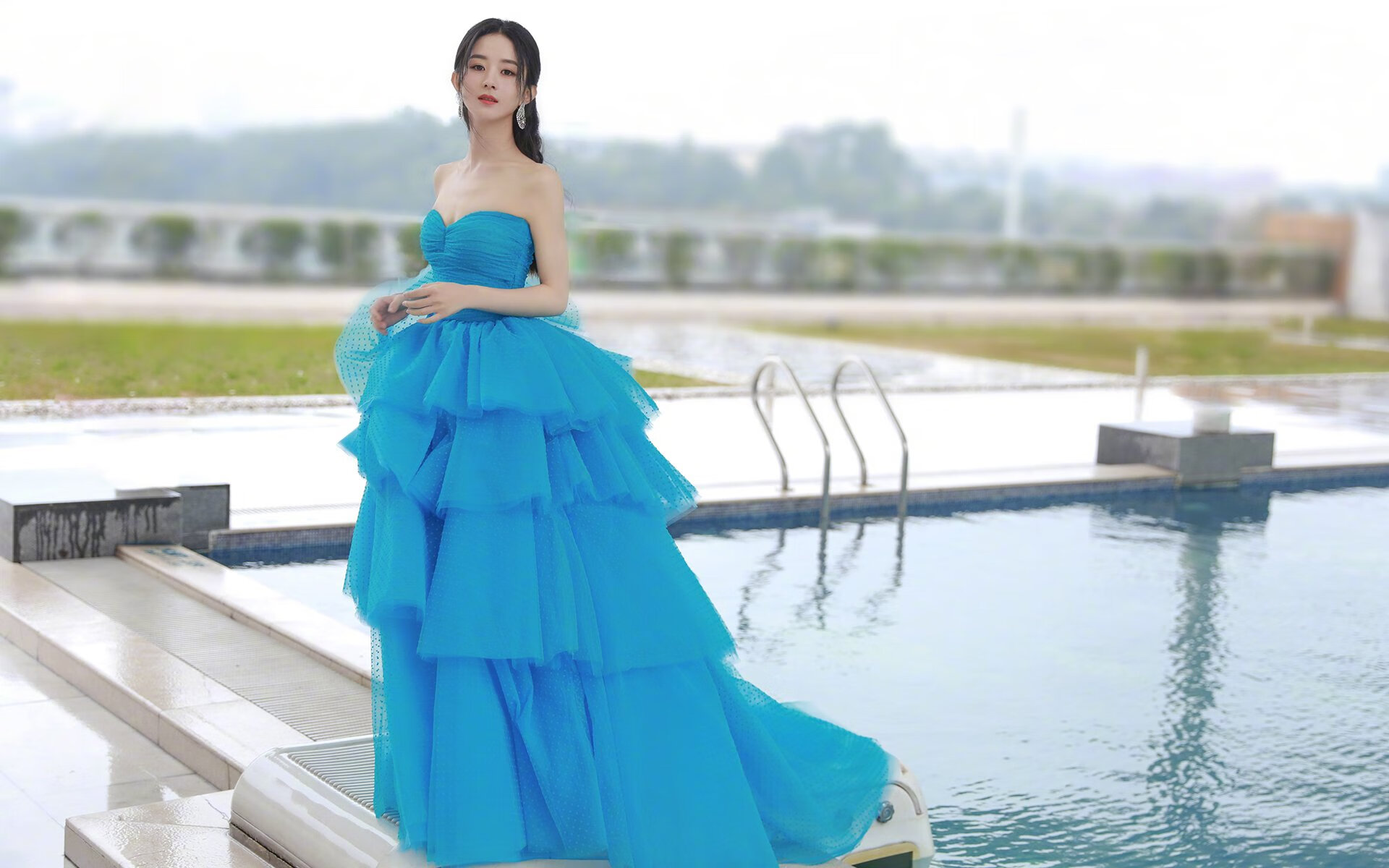 双城记,爱德华兹的野蛮生长与马刺的精密齿轮