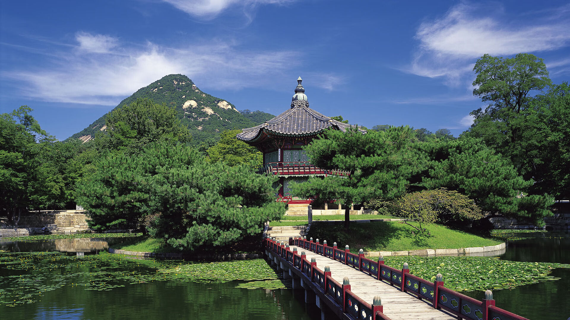 铁骑跨越山海,一个米切尔在两个战场刻下唯一性烙印