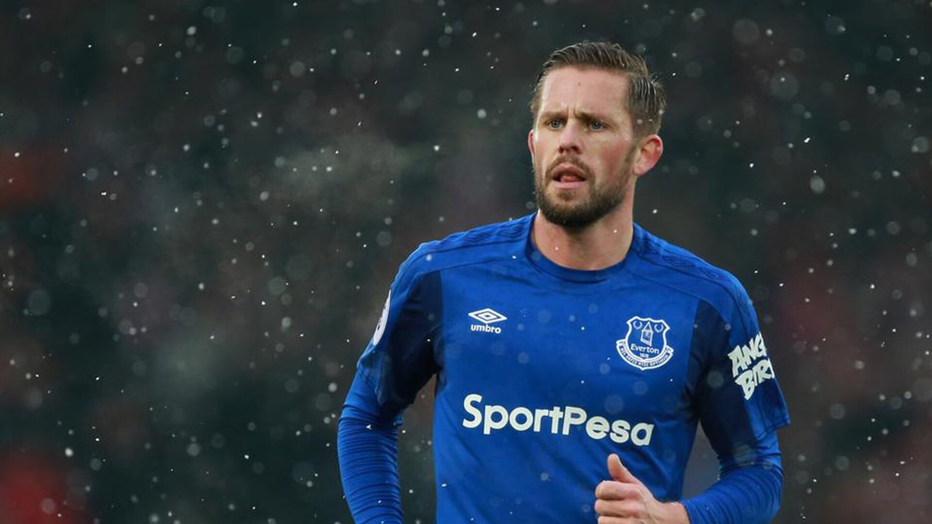 雷霆万钧VS火箭升空，唯有一人凌驾风暴之上，福克斯攻防两端的绝对统治